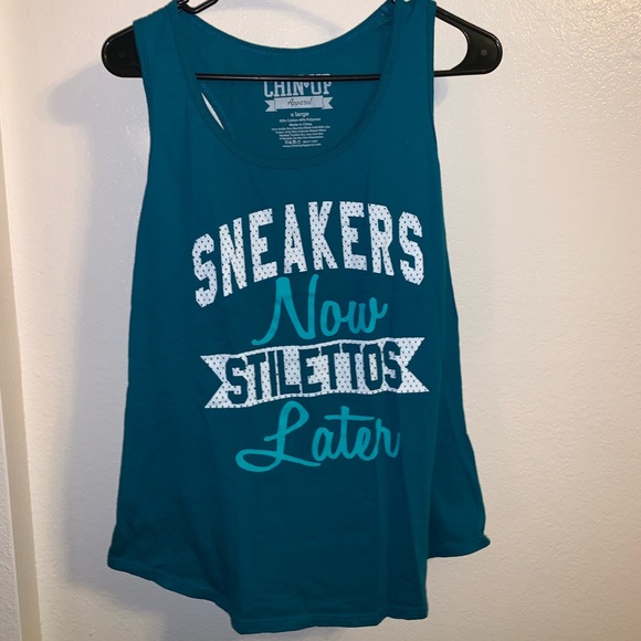 Workout top - Picture 1 of 1